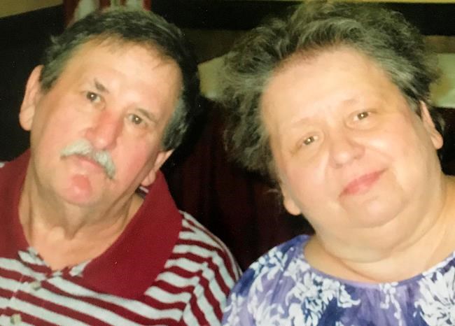 Longtime married couple die within minutes of each other | iNFOnews.ca Longtime married couple die within minutes of each other | iNFOnews.ca