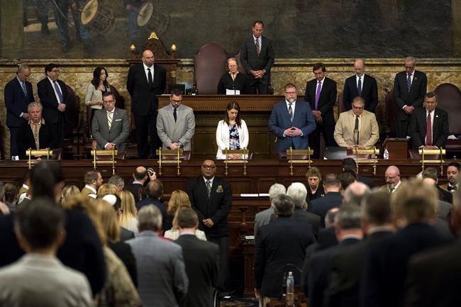 Pennsylvania lawmakers honour victims of synagogue massacre | iNFOnews.ca Pennsylvania lawmakers honour victims of synagogue massacre | iNFOnews.ca