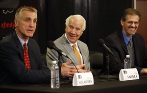 Flyers promote Ron Hextall to GM, Paul Holmgren to president | iNFOnews.ca CP28277272