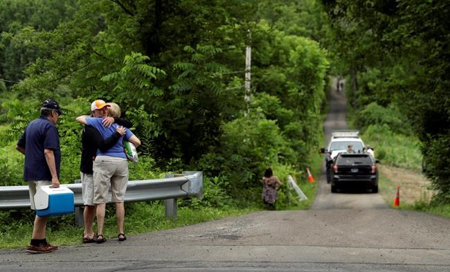 Cadaver dogs used, dirt sifted in search for 4 missing men | iNFOnews.ca Cadaver dogs used, dirt sifted in search for 4 missing men | iNFOnews.ca
