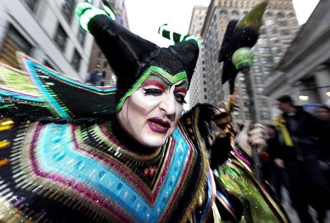 Philly's Mummers Parade offers new year a lively welcome | iNFOnews.ca Philly's Mummers Parade offers new year a lively welcome | iNFOnews.ca