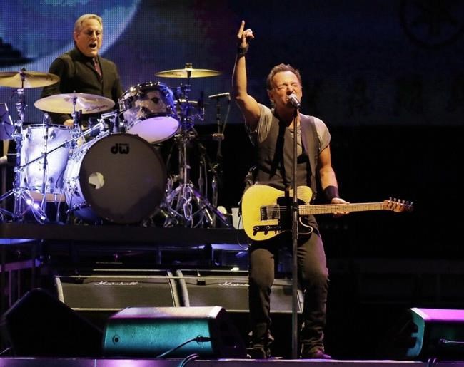 Bruce Springsteen again breaks record for longest US show | iNFOnews.ca Bruce Springsteen again breaks record for longest US show | iNFOnews.ca