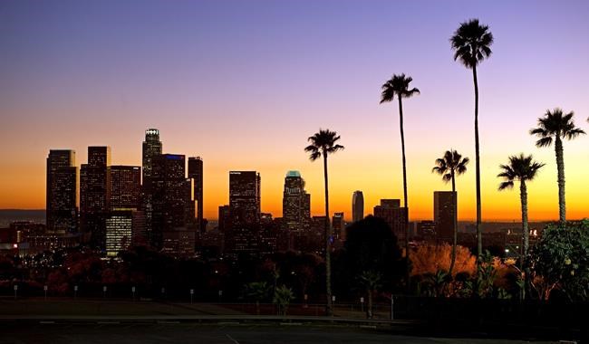 Small quake prompts Hollywood, L.A. to light up Twitter | iNFOnews.ca
