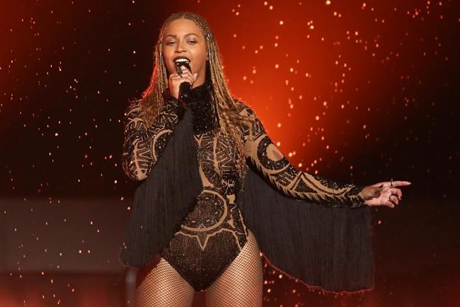 Beyonce sings 'Mi Gente' remix in Spanish for relief efforts | iNFOnews.ca Beyonce sings 'Mi Gente' remix in Spanish for relief efforts | iNFOnews.ca
