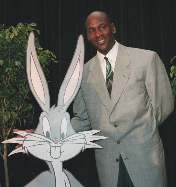 Michael Jordan's 'Space Jam' returning to theatres | iNFOnews.ca