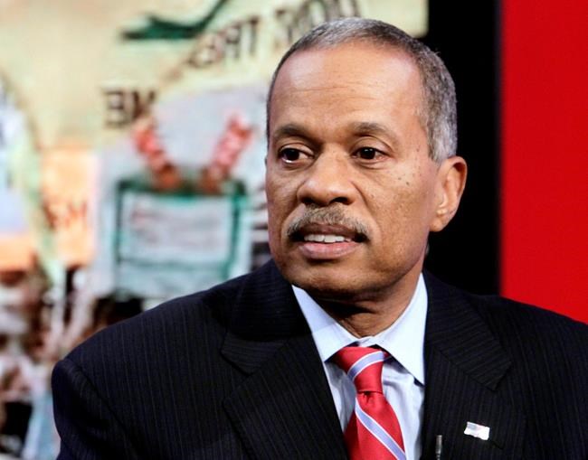 Sean Hannity denies pointing gun at Juan Williams on Fox set | iNFOnews.ca