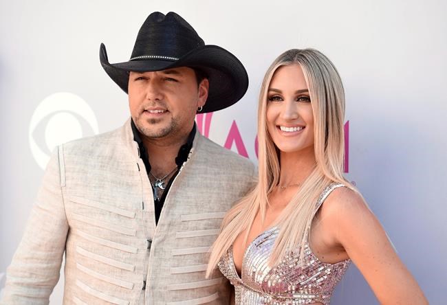 Jason Aldean expecting 1st child with wife Brittany Kerr | iNFOnews.ca