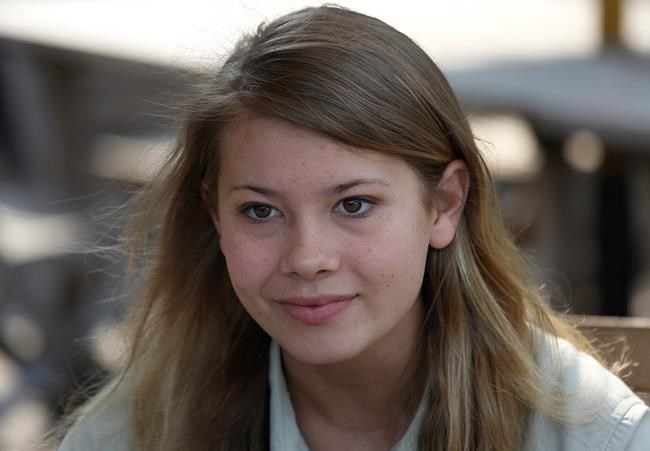 Bindi Irwin salutes late dad Steve Irwin on his birthday | iNFOnews.ca Bindi Irwin salutes late dad Steve Irwin on his birthday | iNFOnews.ca