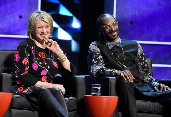 Martha Stewart, Snoop Dogg to host dinner party show on VH1 | iNFOnews.ca