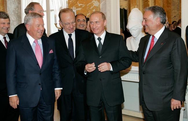 Pats' owner Kraft has won 5 rings, but 1 belongs to Putin | iNFOnews.ca Pats' owner Kraft has won 5 rings, but 1 belongs to Putin | iNFOnews.ca