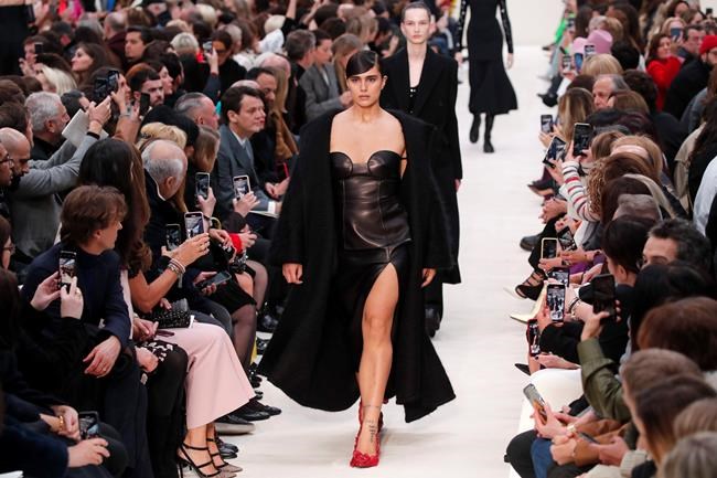 This month's Paris Fashion Week goes totally digital | iNFOnews.ca This month's Paris Fashion Week goes totally digital | iNFOnews.ca