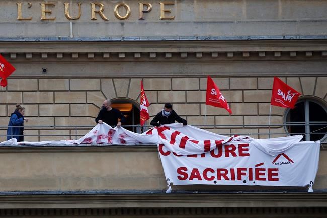 Jobless French culture workers occupy theatre to demand aid | iNFOnews.ca