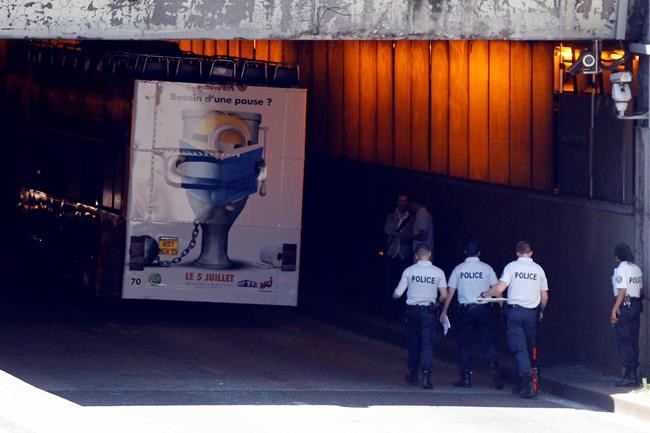 British woman seriously injured in Paris tour bus accident | iNFOnews.ca