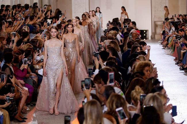 Standing ovation at Valentino caps Paris couture week | iNFOnews.ca