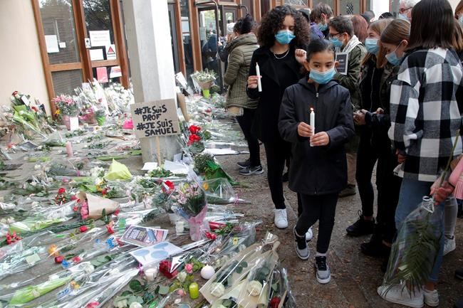French premier joins nationwide tributes to beheaded teacher | iNFOnews.ca
