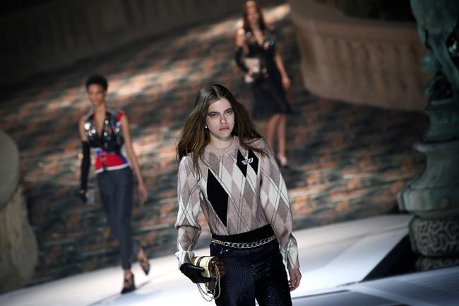 Chanel caps Paris with ode to fall; stars out at Vuitton | iNFOnews.ca