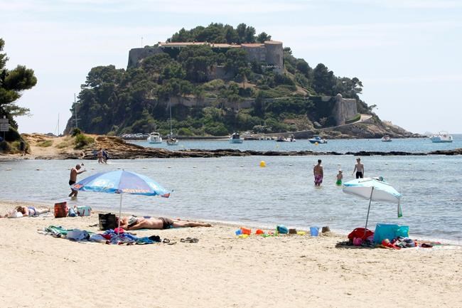 French President to host meetings in Riviera holiday retreat | iNFOnews.ca