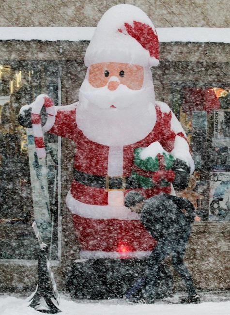 Snowstorm slows evening commute in New York City | iNFOnews.ca Snowstorm slows evening commute in New York City | iNFOnews.ca