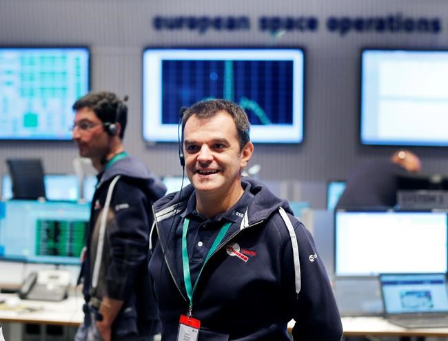 Europe's comet probe Rosetta ends 12-year mission with crash | iNFOnews.ca