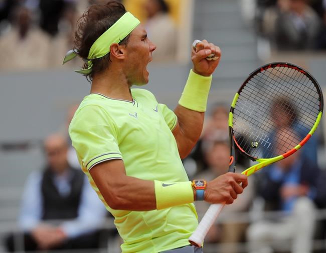 Federer can't handle wind or Nadal in 3-set French Open loss | iNFOnews.ca Federer can't handle wind or Nadal in 3-set French Open loss | iNFOnews.ca