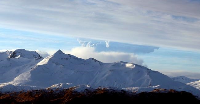 Remote Alaska volcano erupts again in brief explosion | iNFOnews.ca CP532108946