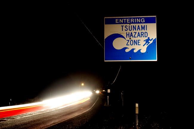 Big quake and tsunami fears rattle temblor-prone Alaskans | iNFOnews.ca