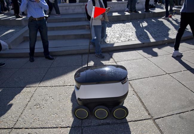Delivery robots will need permits to roam San Francisco | iNFOnews.ca Delivery robots will need permits to roam San Francisco | iNFOnews.ca