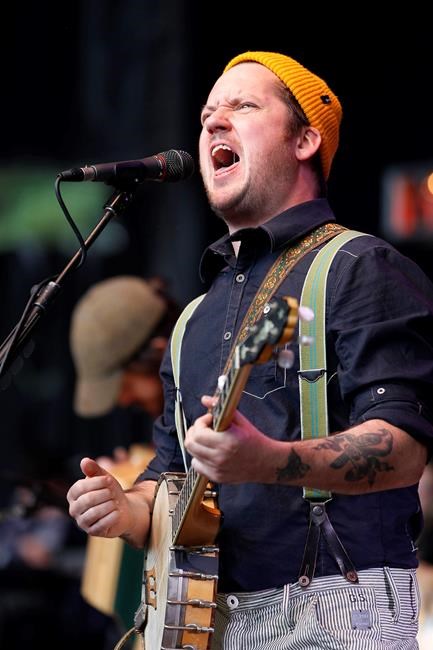 Modest Mouse singer sued over 2016 traffic wreck | iNFOnews.ca