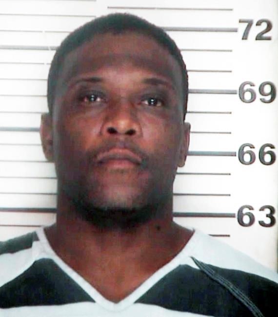 Charges dropped against ex-Vegas officer in chokehold death | iNFOnews.ca