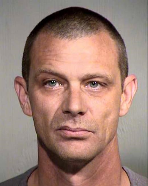Arizona man arrested after trying to pull over troopers | iNFOnews.ca