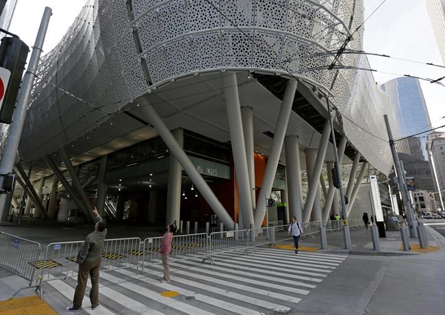 San Francisco to open street shuttered by cracked terminal | iNFOnews.ca