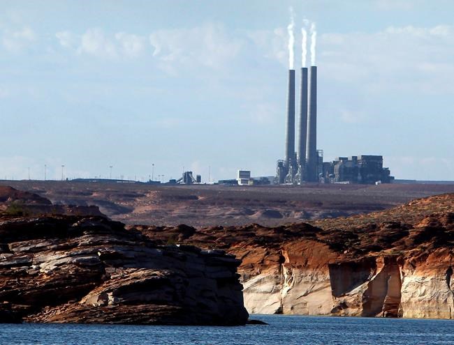 Study links air pollution to drop in national park visitors | iNFOnews.ca