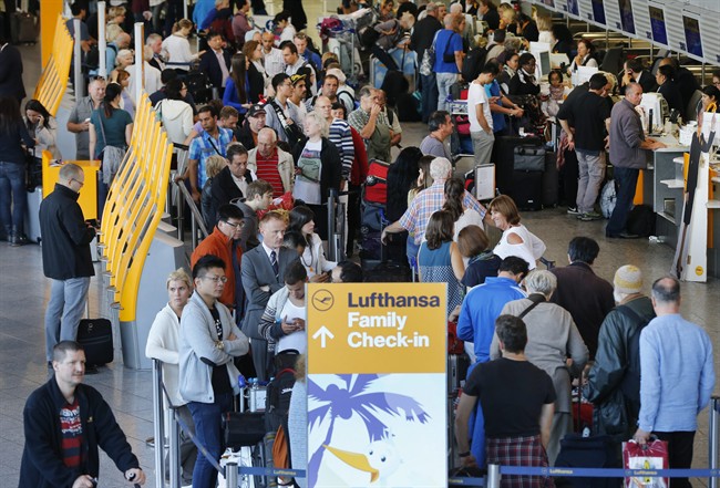 1,000 Lufthansa flights cancelled in pilot strike; 140,000 travellers affected | iNFOnews.ca CP34500197