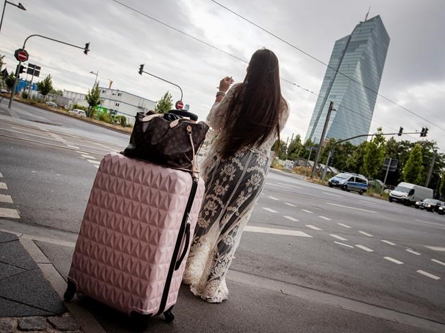 US bomb from WWII defused in Germany after mass evacuation | iNFOnews.ca