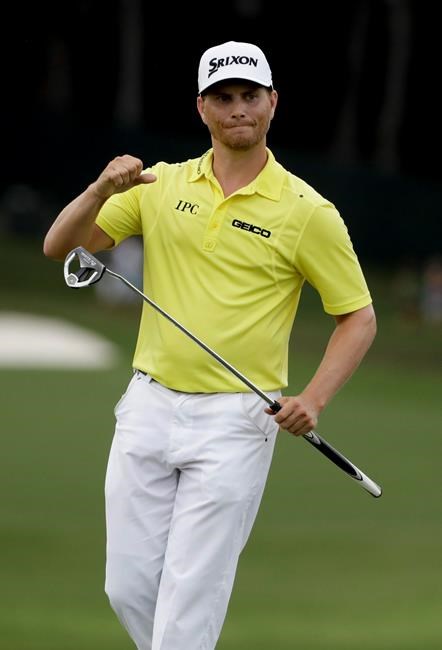 Kisner survives wild finish to take PGA lead | iNFOnews.ca