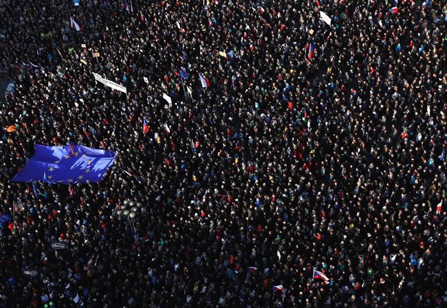 Thousands of Czechs demand justice minister's resignation | iNFOnews.ca