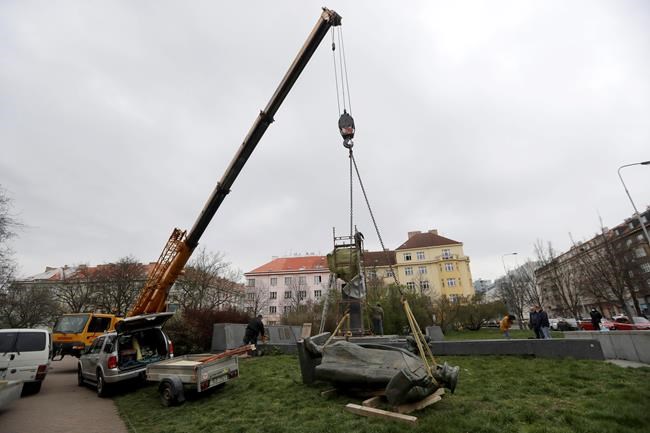 Prague removes monument to WWII Soviet commander | iNFOnews.ca Prague removes monument to WWII Soviet commander | iNFOnews.ca