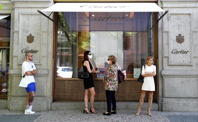 Czechs rejoice as stores reopen; honour COVID-19 victims | iNFOnews.ca