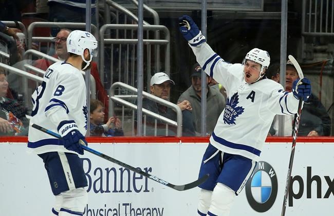 Barrie, Engvall lead Maple Leafs to 3-1 win over Coyotes | iNFOnews.ca