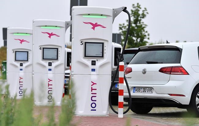 European carmakers build out charging network for electrics | iNFOnews.ca European carmakers build out charging network for electrics | iNFOnews.ca
