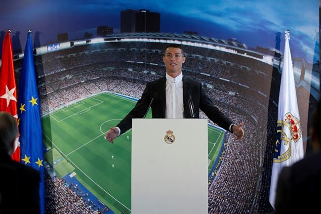 Ronaldo caps 'dream year' after Madrid contract extension | iNFOnews.ca