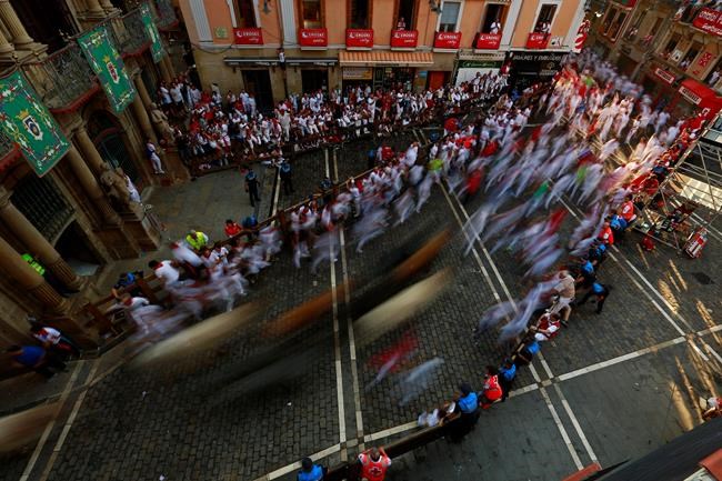 6 people injured in fastest San Fermin bull run of the year | iNFOnews.ca