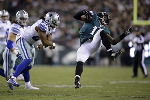Dez Bryant has 3 touchdown catches, Cowboys beat Eagles 38-27 | iNFOnews.ca CP31117140