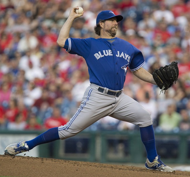 Josh Donaldson homers twice, leads Blue Jays past Phillies 8-5 | iNFOnews.ca CP34247384