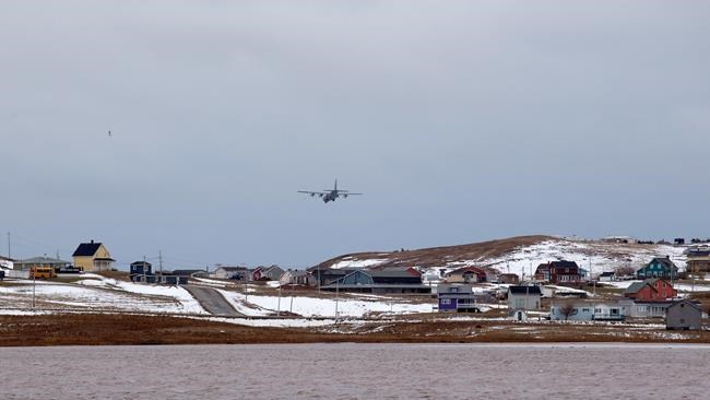 Military arrives to bring relief to storm-battered Quebec islands | iNFOnews.ca