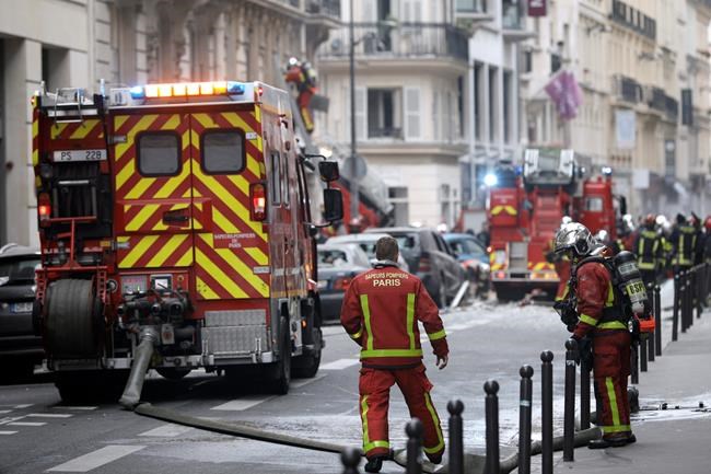 Body found in rubble brings toll to 4 in Paris bakery blast | iNFOnews.ca
