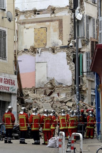 Search on for survivors of 2 collapsed buildings in France | iNFOnews.ca