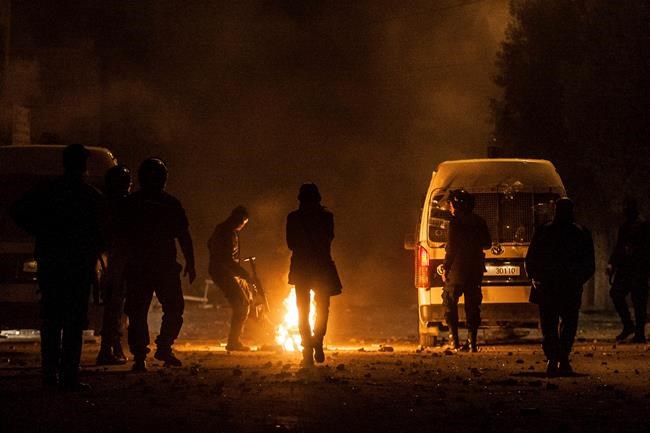 Hundreds arrested as violent protests spread across Tunisia | iNFOnews.ca