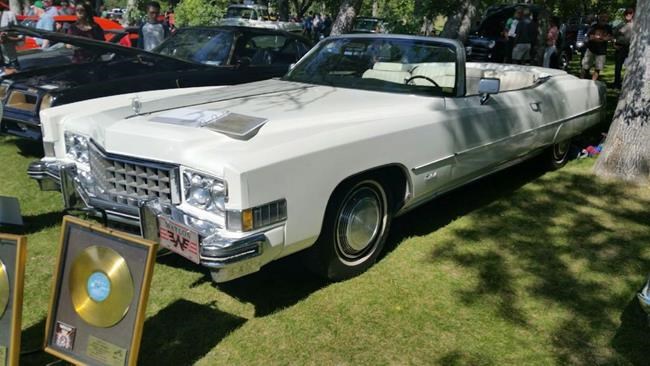 Saskatchewan Premier Brad Wall cruising in caddy once owned by Waylon Jennings | iNFOnews.ca