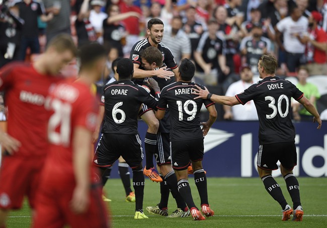 Giovinco scores twice as Toronto FC wins third straight by beating DC United | iNFOnews.ca CP33385321